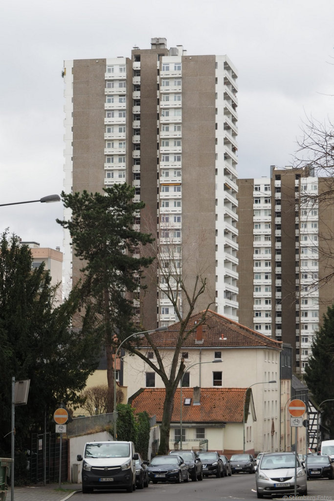 2202001, Frankfurt / Wohnhochhaus Inheidener Straße, 1975