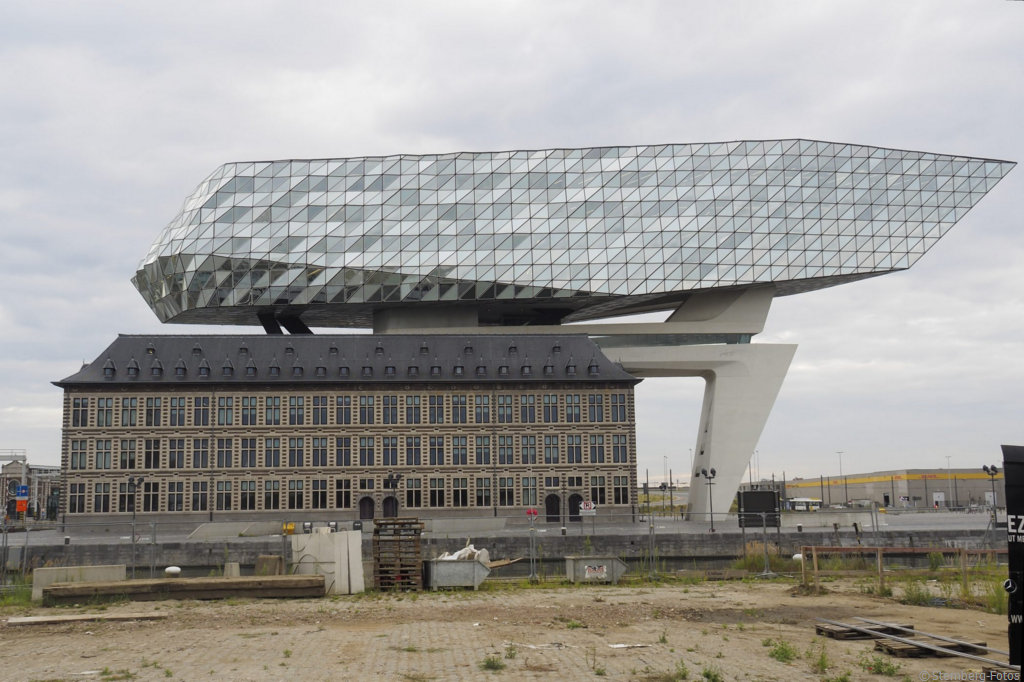 2208318, Antwerpen / Havenhuis, Zaha Hadid, 2016