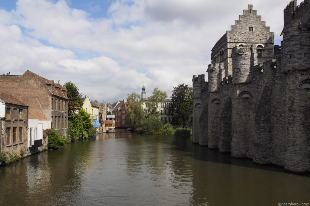 2208516, Gent / Gravensteen, 870