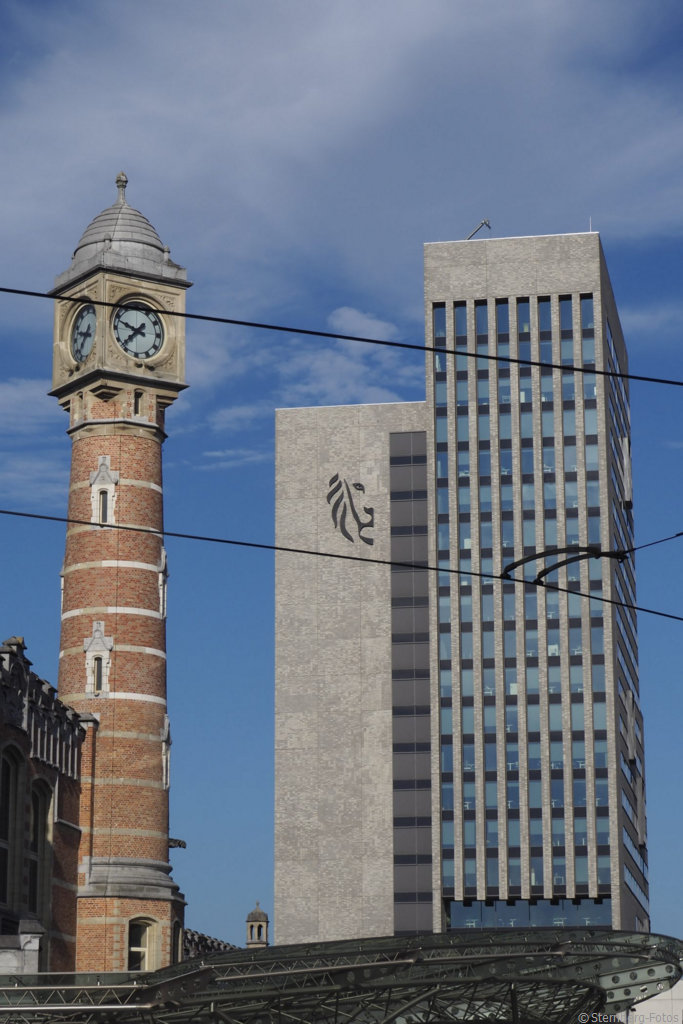 2208655, Gent / Vlaams Administratief Centrum, Polo Architects, 2014 / Sint-Pietersstation, Louis Cloquet, 1912