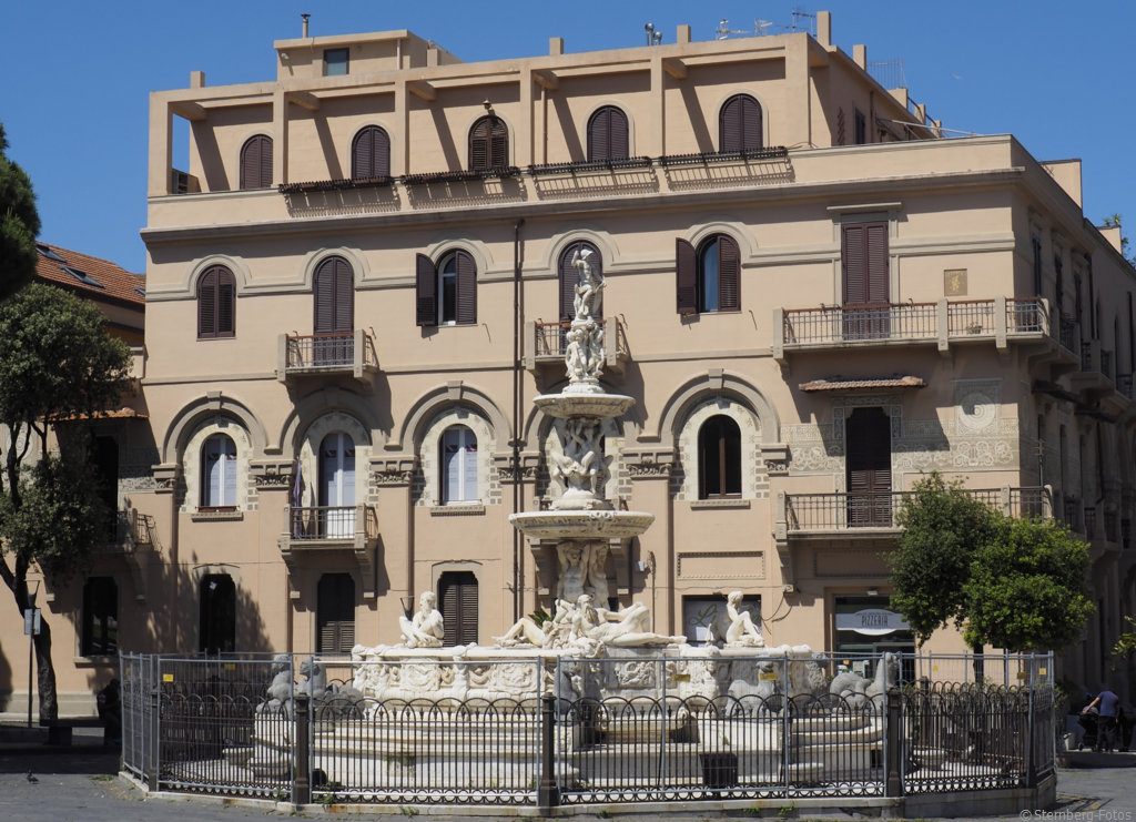2405190, Messina / Fontana di Orione, Giovanni Angelo Montorsoli, 1553